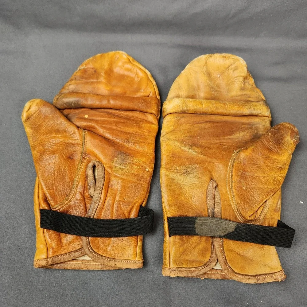 Vintage Everlast Leather Speed Bag Gloves‎ Boxing Mitts BG-2 1947 USA 1940s